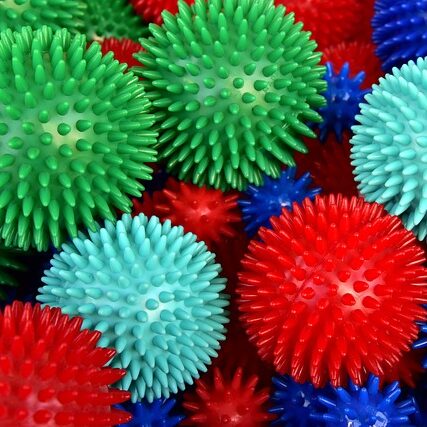 massage-balls-3741097_640